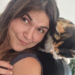 "Tu fais quoi sur l'ordinateur ? C'est l'heure du câlin !" Panda & moi